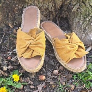 Universal Thread Mustard Espadrille Slides